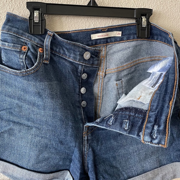 Levi's Denim Short - Picture 4 of 4